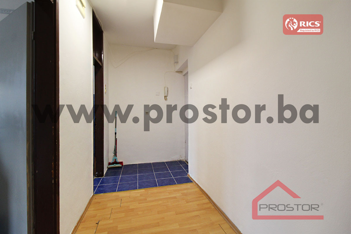 PROSTOR prodaje: Jednosoban stan, 37m2, Mejtaš 12