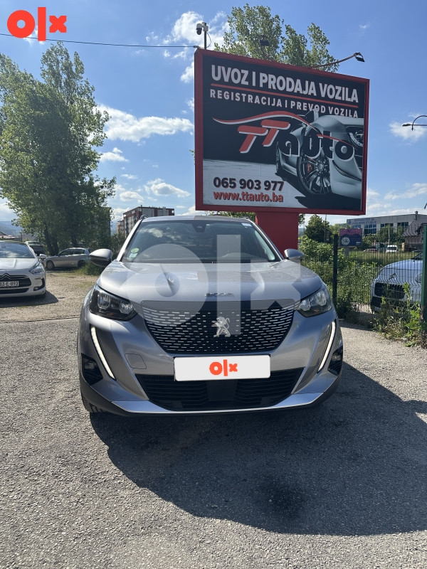 Peugeot 2008 1,5 dizel 96 kw Automatik 2021 god