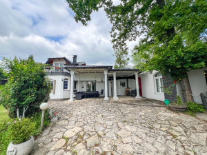 Vila Kuća Rakovica, Šamin Gaj 200m2 sa bazenom