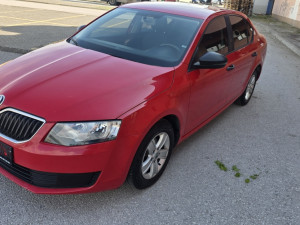 Škoda Octavia 1.6TDI 81KW 2016 SVE DO REG 066133681