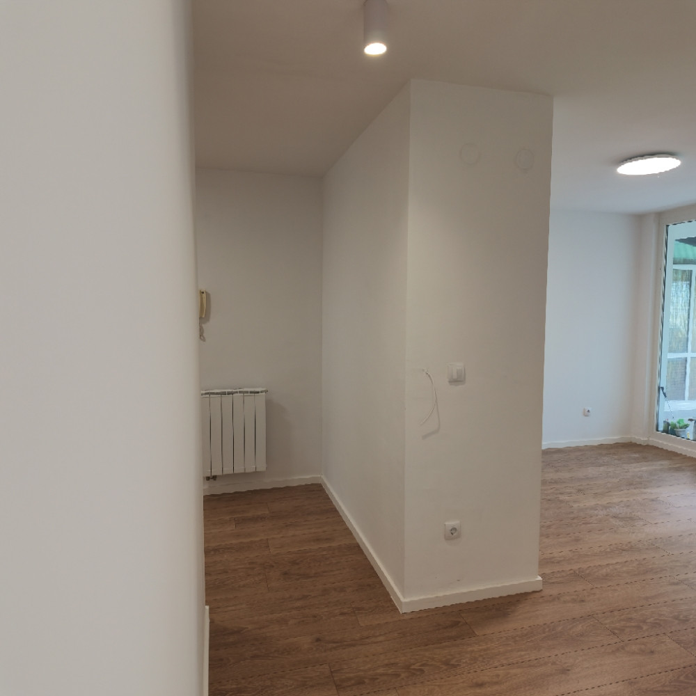 Renoviran trosoban stan Dobrinja - Novi Grad 9