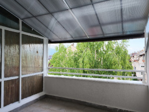 Renoviran trosoban stan Dobrinja - Novi Grad photo 3