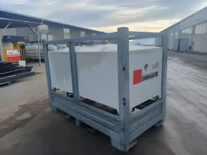 METALNA CISTERNA 2400L
