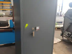 TREZOR SEF METALNI