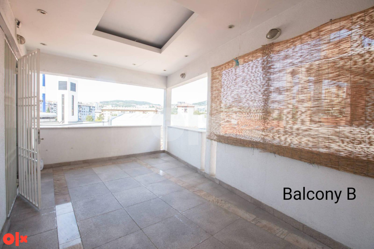 Grbavica - Vila Apartman CCA 202 m2 17
