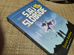 IGRE GLADI: SJAJ SLOBODE - Suzan Kolins