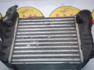 8E0145805N 038906051D HLADNJAK INTERKULERA N AUDI A4 C