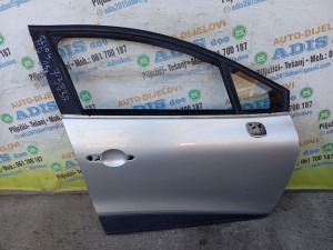 Prednja Desna Vrata Staklo Renault Clio 4 15g 73837