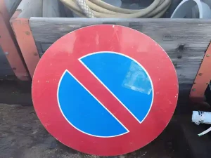 SAOBRACAJNI ZNAK