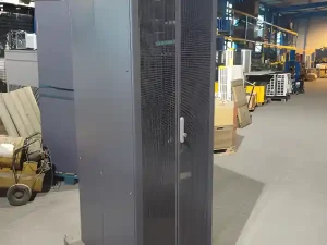 SERVERSKI ORMAR RACK
