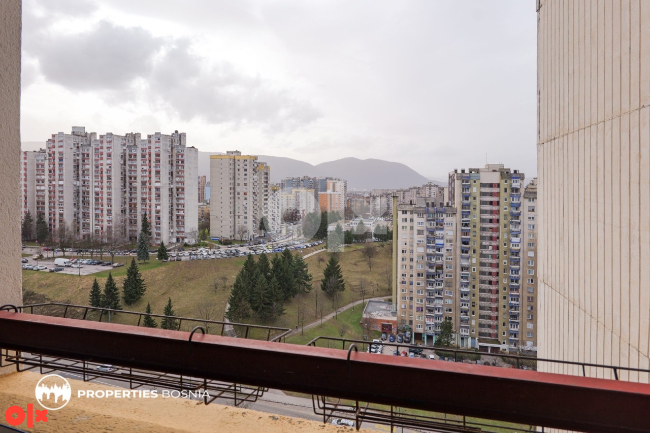 Trosoban stan - Alipašino Polje 2