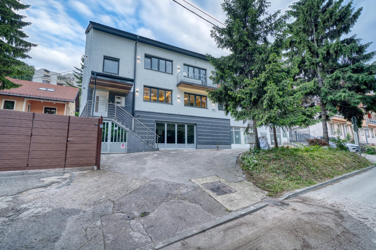 NN Nekretnine : Poslovni prostor 130m2 - Kovačići - Splitska 5