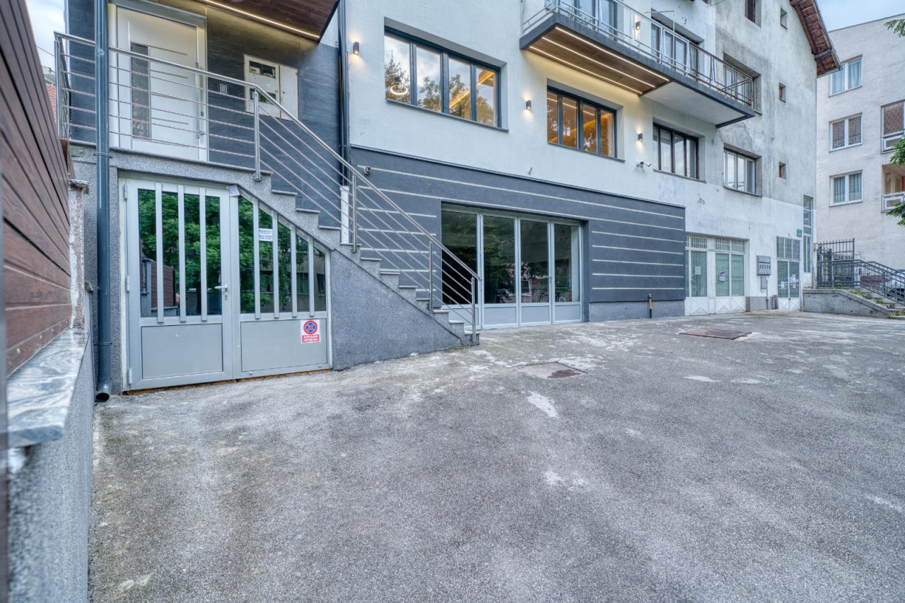 NN Nekretnine : Poslovni prostor 130m2 - Kovačići - Splitska 8