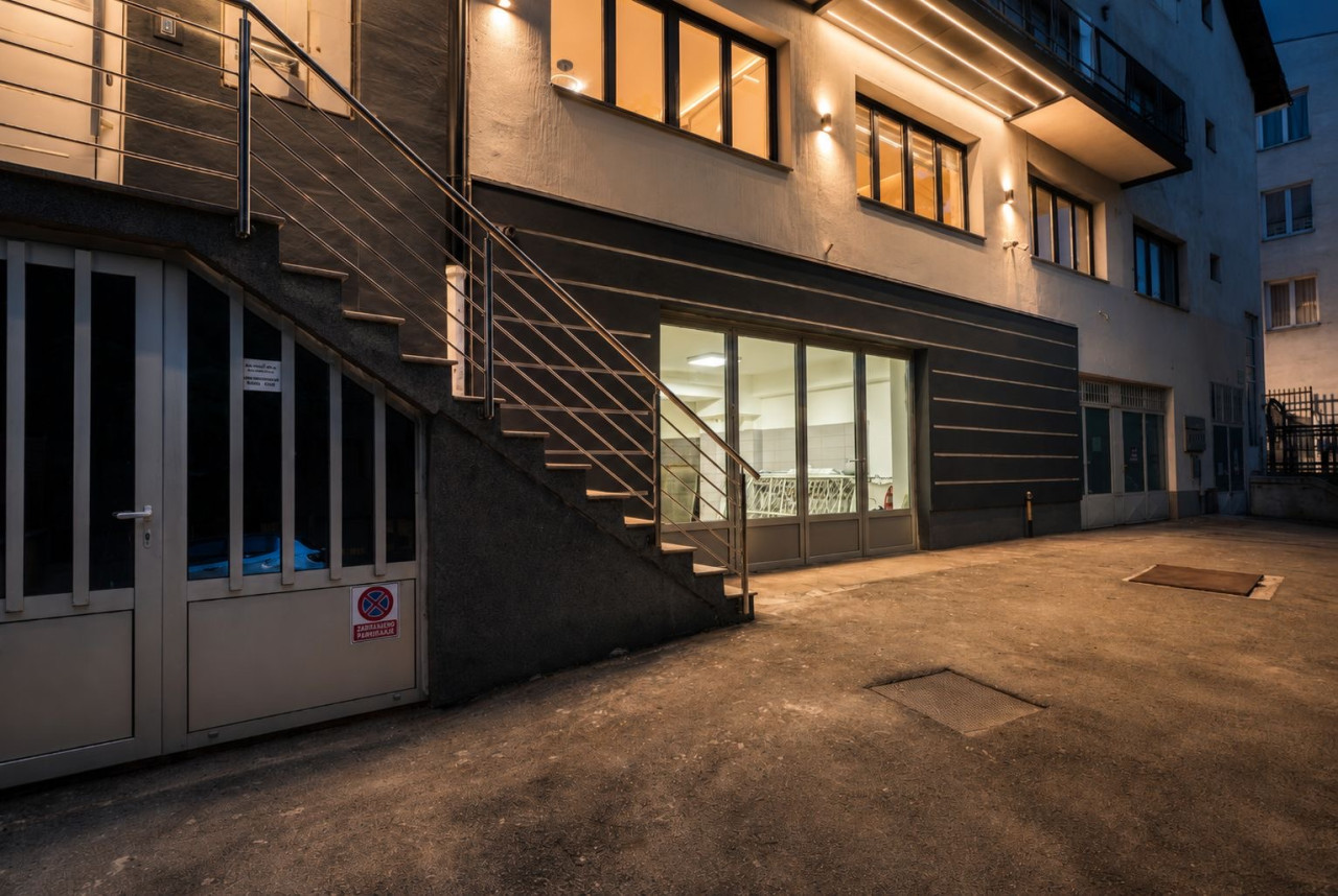 NN Nekretnine : Poslovni prostor 130m2 - Kovačići - Splitska 16