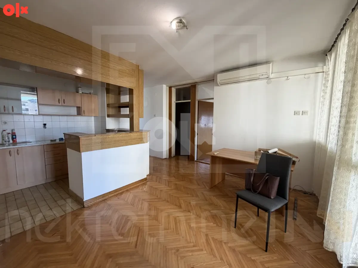 Prodaje se dvosoban stan 88 m2 u Splitskoj s predivnim pogledom 4