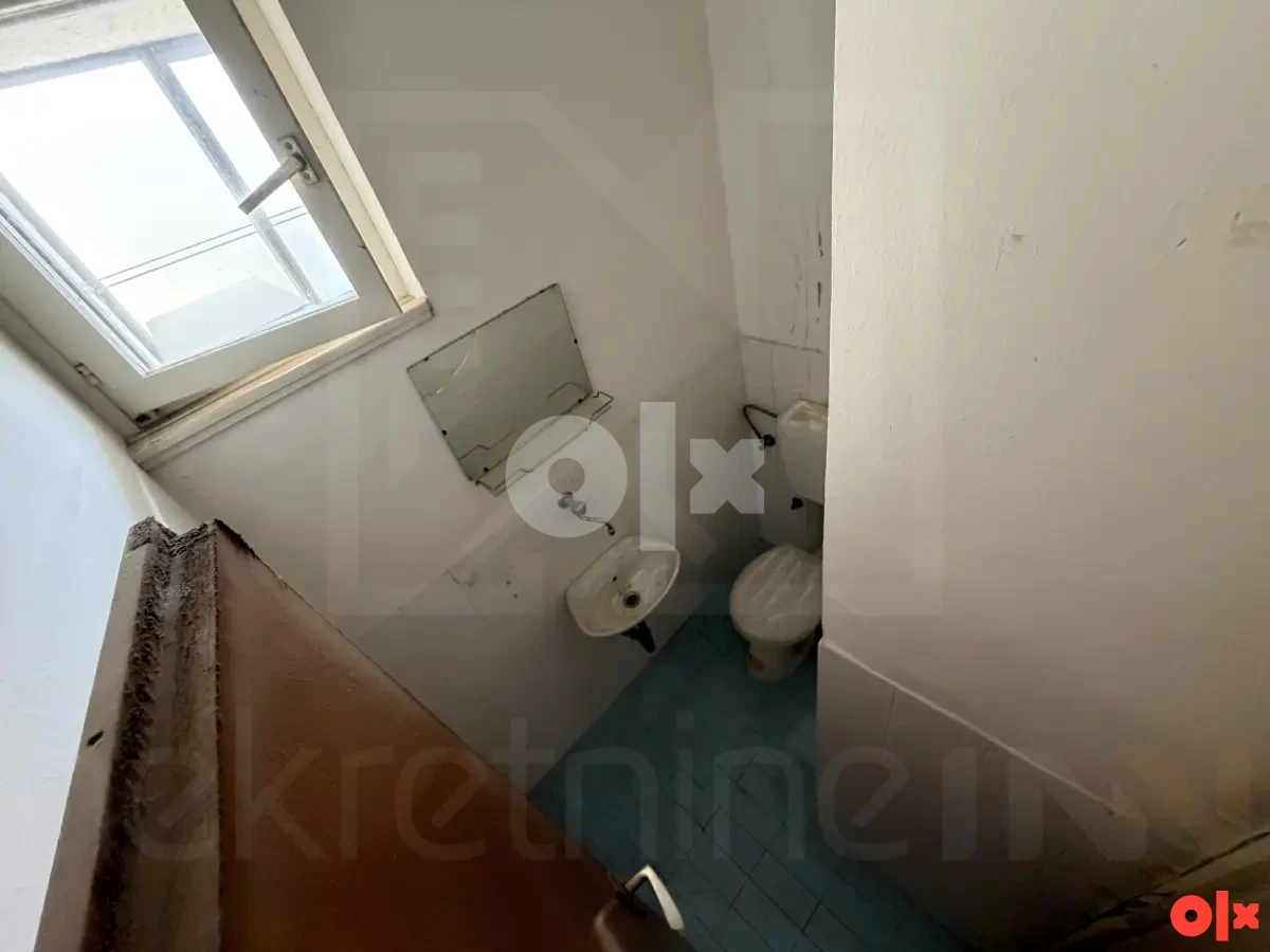 Prodaje se dvosoban stan 88 m2 u Splitskoj s predivnim pogledom 6