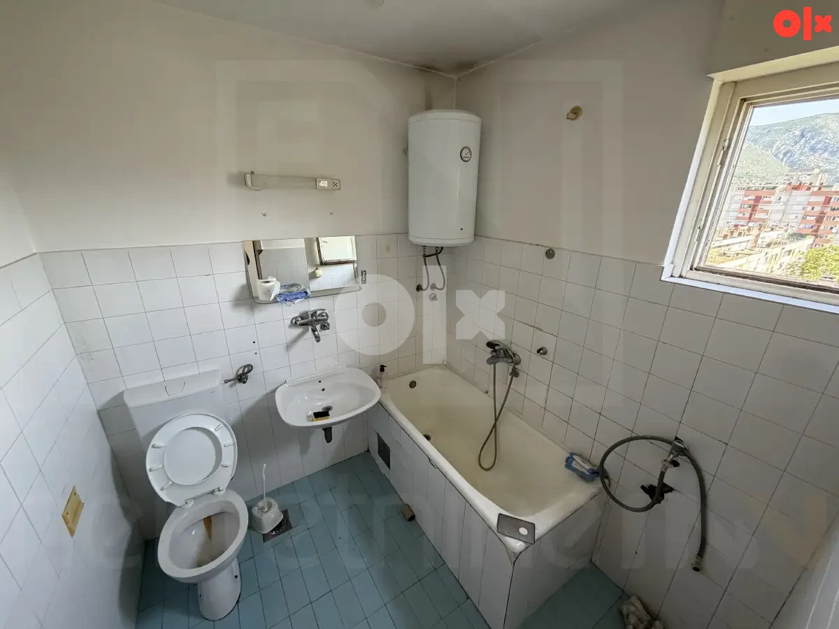 Prodaje se dvosoban stan 88 m2 u Splitskoj s predivnim pogledom 9