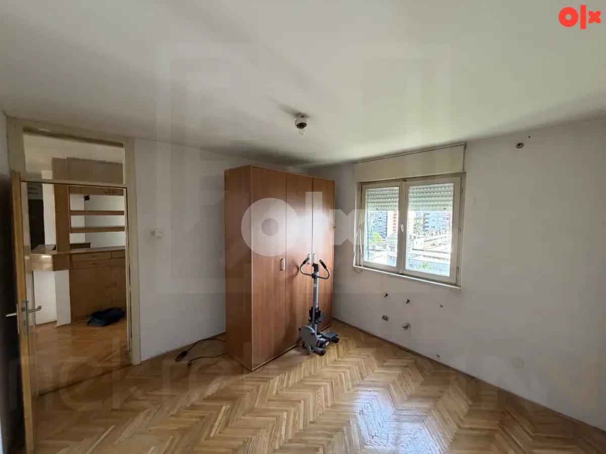 Prodaje se dvosoban stan 88 m2 u Splitskoj s predivnim pogledom 11