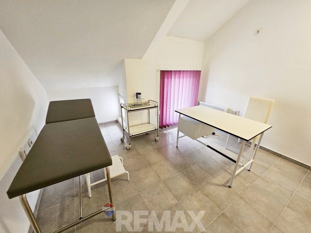 Poslovni prostor 70 m2 za najam, Nova Topola 6