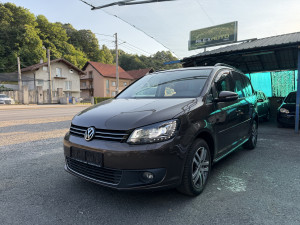 Volkswagen Touran 2010 god. Navi Led Xenon