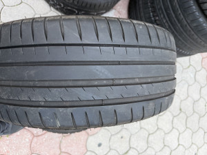 Prodajem 4 gume 225/40/18 Michelin