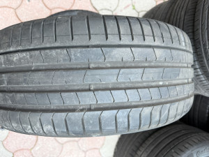 Prodajem 2 gume 225/40/19 Pirelli 2024.g