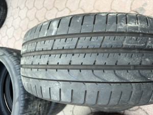 Prodajem 2 gume 245/40/19 Pirelli 6mm