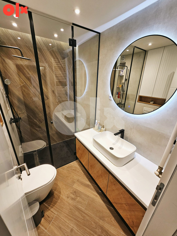 Novogradnja u centru - potpuno sređen trosoban stan 67m2 13