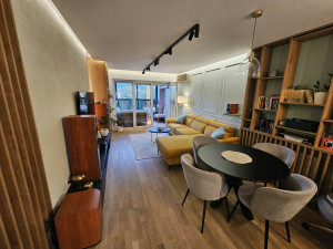 Novogradnja u centru - potpuno sređen trosoban stan 67m2 photo 2