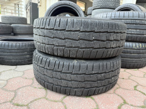 Prodajem 2 gume 225/65/16C Michelin 7mm