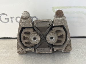Nosac mjenjaca automatik Audi A6 4F (fotografija 2)