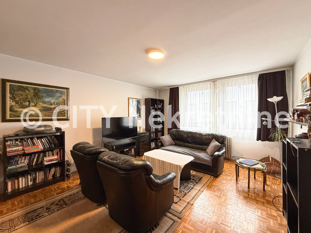 Trosoban stan - Centar - Mejtaš - 75 m2 2