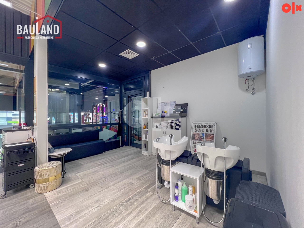 VIŠENAMJENSKI POSLOVNI PROSTOR POVRŠINE 70M2/ WEST GATE/ BLAŽUJ 8