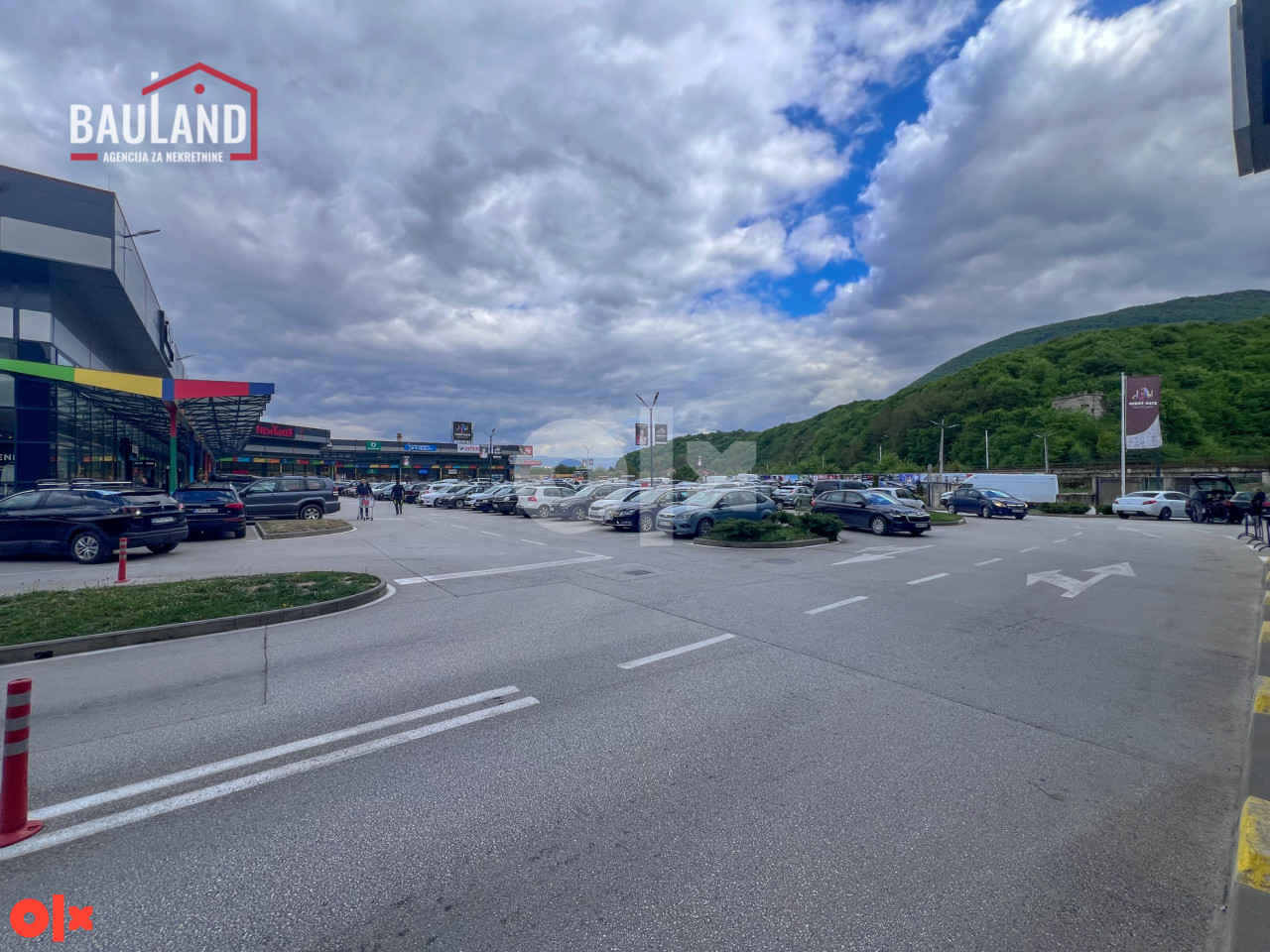 VIŠENAMJENSKI POSLOVNI PROSTOR POVRŠINE 70M2/ WEST GATE/ BLAŽUJ 16
