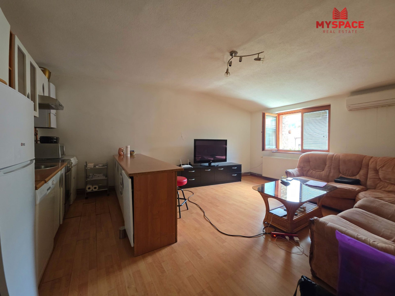 MY SPACE/ Stan/ Centar/ Zelenih beretki/ 58 m2 6