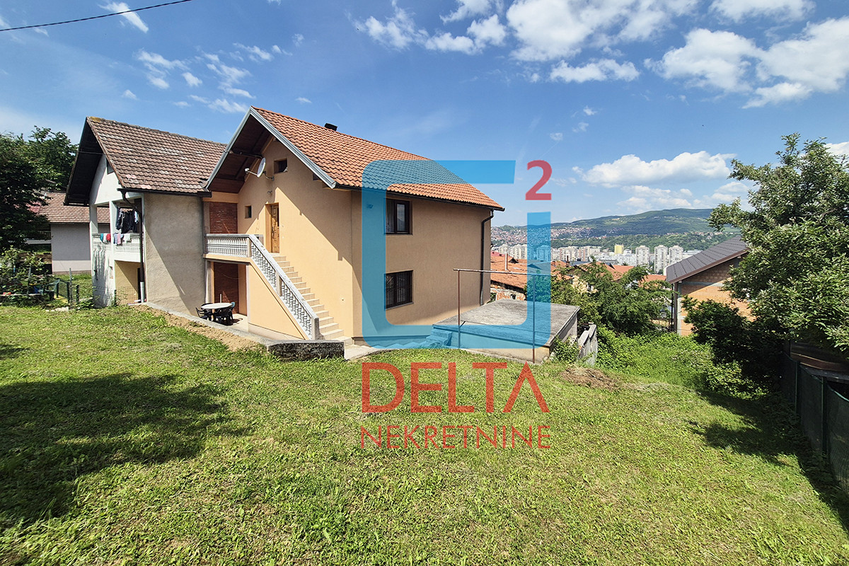 Kuća  140m2 / na parceli 341m2 / garaža / Hrasno Brdo / Sarajevo