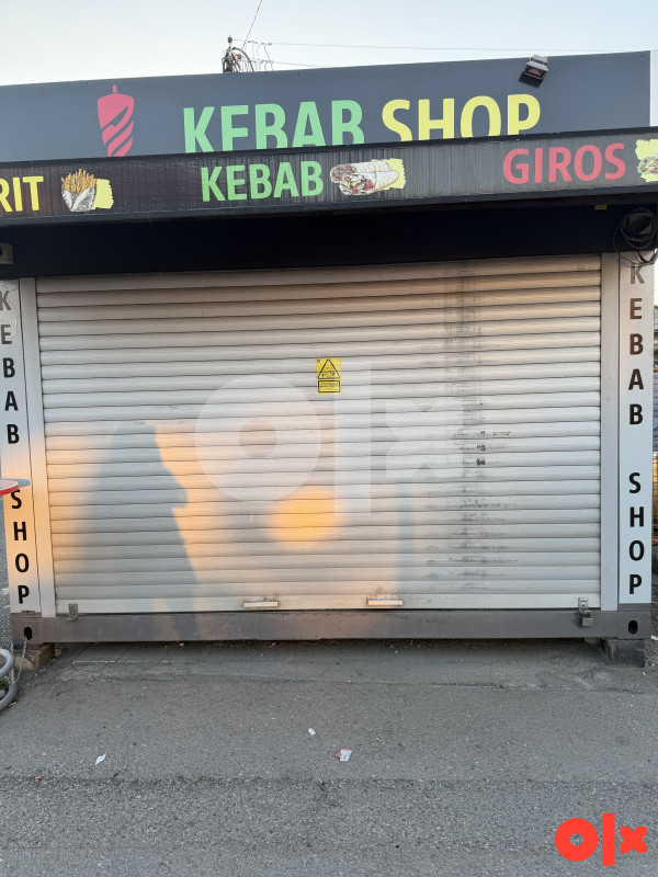 Poslovni Prostor sa Inventarom