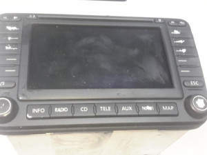 1T0035194A RADIO N Volkswagen TOURAN 2003-2006