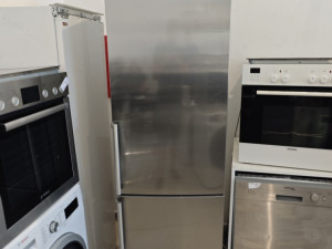 Siemens kombinirani frižider 200*60 A+++