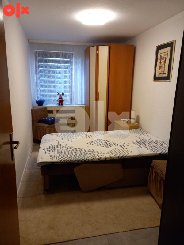 Iznajmljivanje Stan 58m2 12