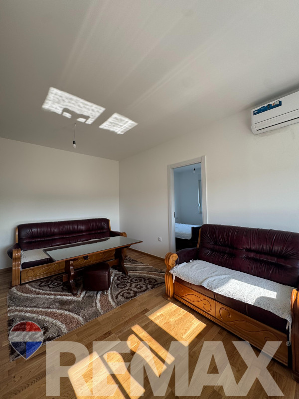 Dvosoban stan | 45m2 | Ada | Garažno mjesto
