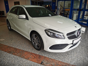 Mercedes-Benz A 180 [216]