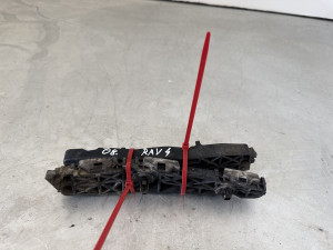 Nosac branika zadnji desni lijevi Toyota RAV4 2008 (fotografija 4)