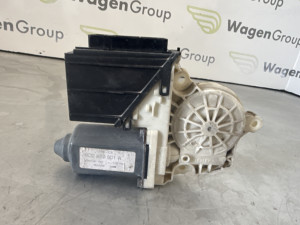 Motoric podizaca Volkswagen Polo (fotografija 1)