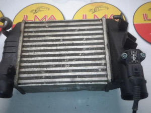 8E0145805D 038906051D HLADNJAK INTERKULERA N AUDI A4 8
