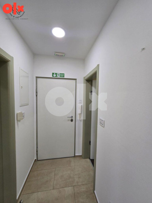 Nov poslovni u strogom centru; 72m2 u Kninskoj 2