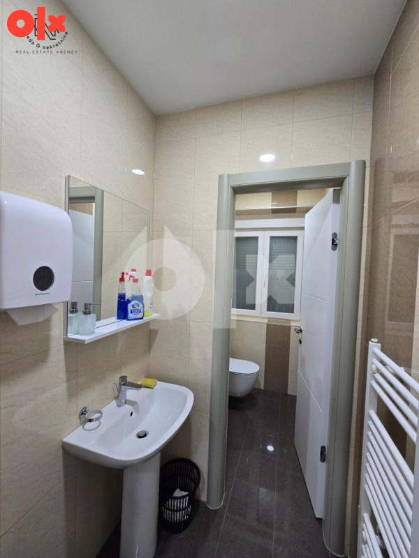 Nov poslovni u strogom centru; 72m2 u Kninskoj 12