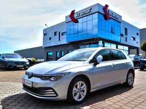 Volkswagen Golf VIII 2.0 TDI VIRTUAL COCKPIT -Full LED-