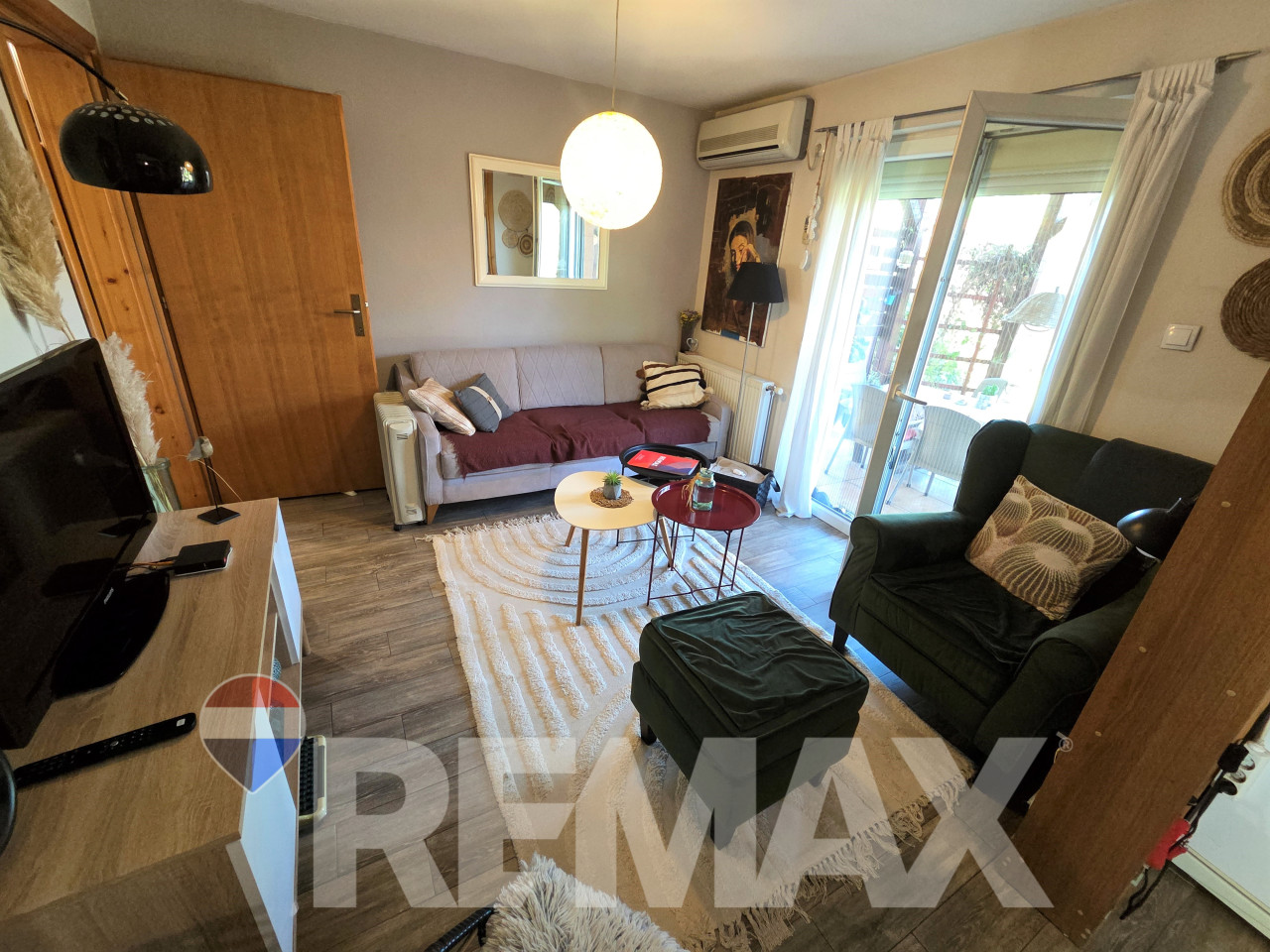Na prodaju predivna kuća u Budžaku 93m2, plac 475m2 12