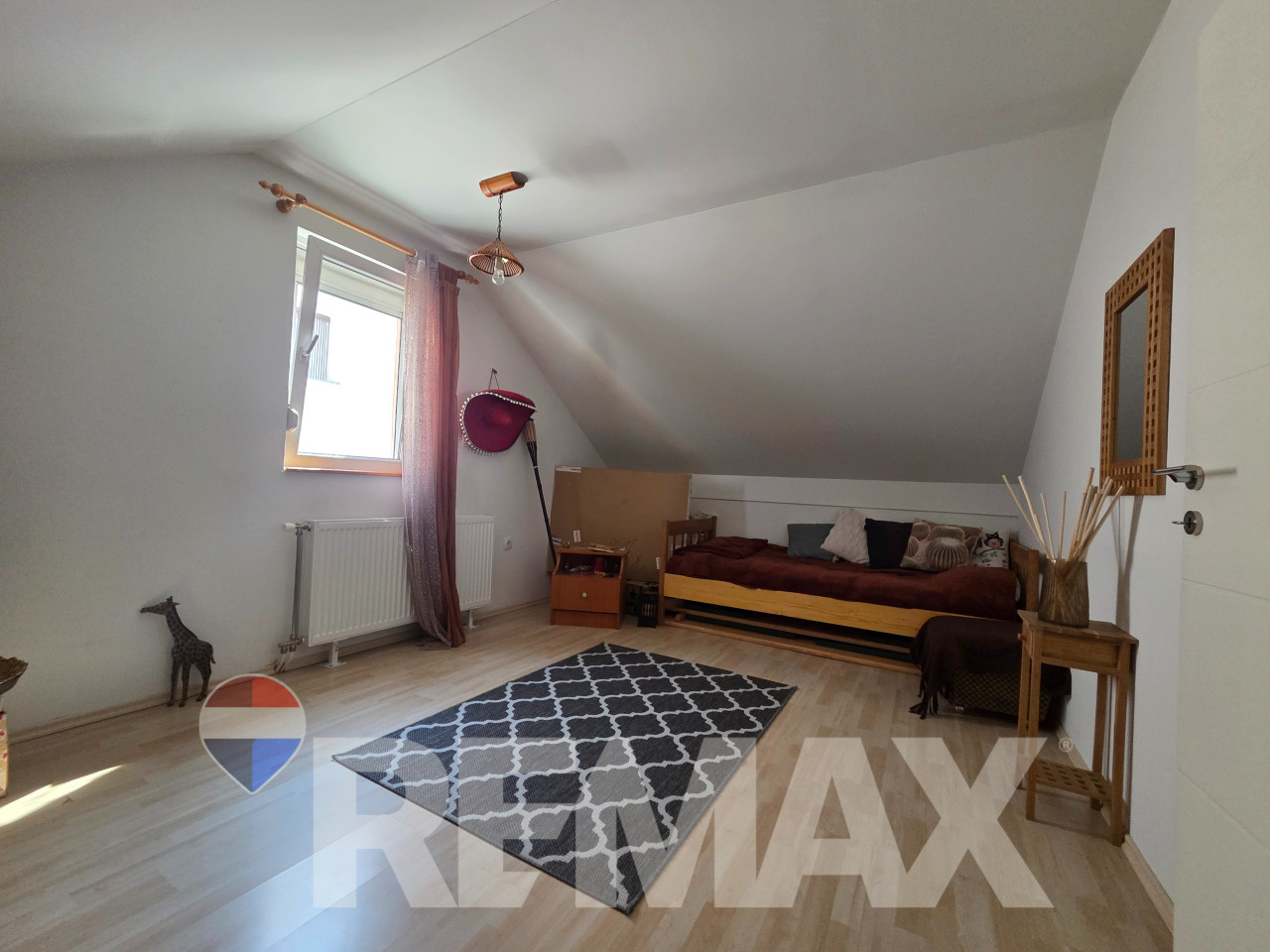 Na prodaju predivna kuća u Budžaku 93m2, plac 475m2 18